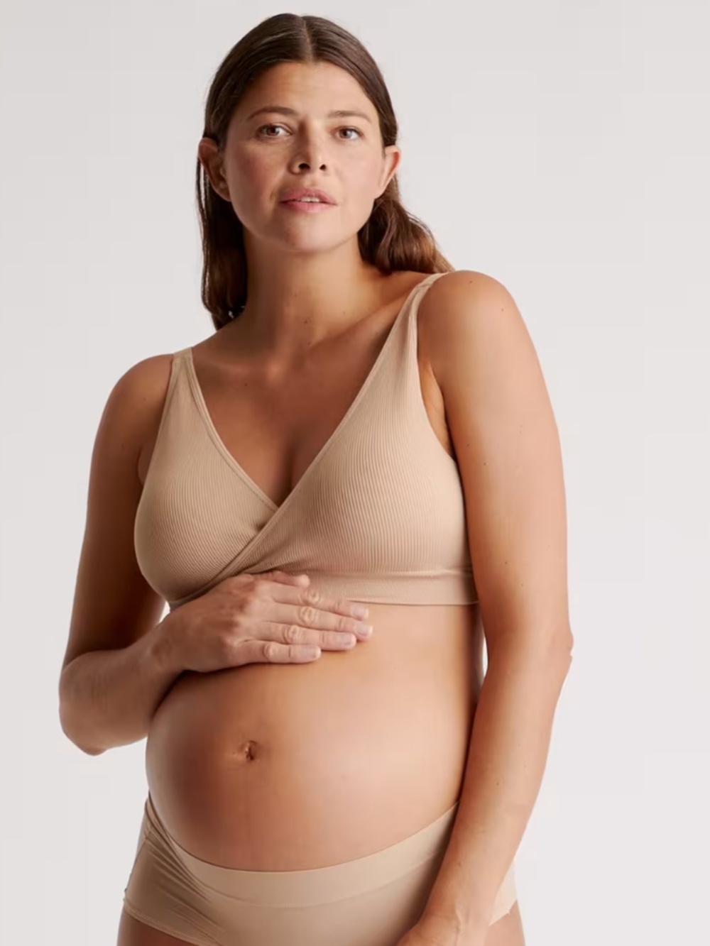 NWT Quince 2 nursing and Lounge bras ribs Cross front. Med